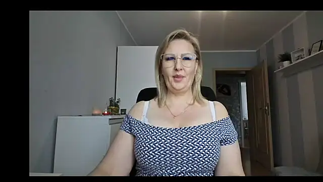 DianaLive online show from February 11, 10:17 am