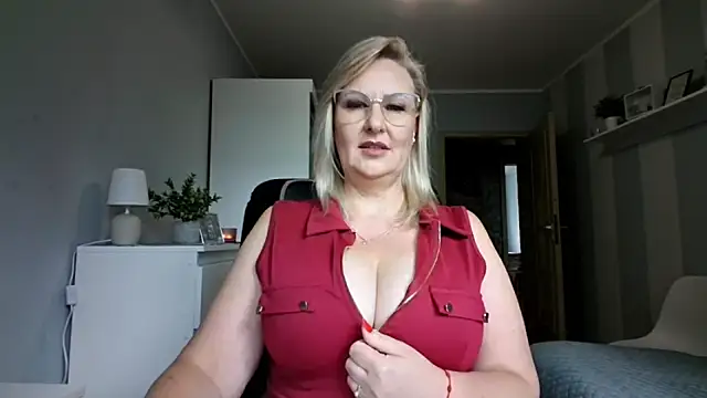 DianaLive online show from July 9, 7:55 am