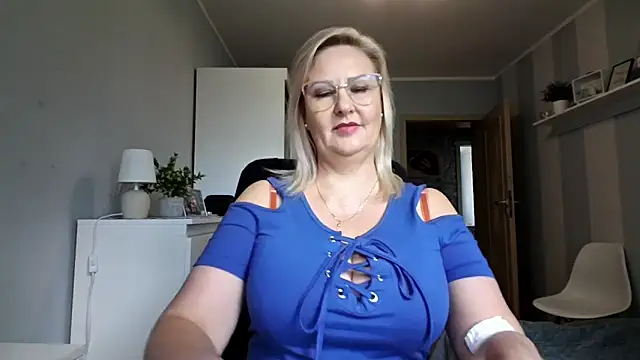 DianaLive online show from July 20, 7:55 am