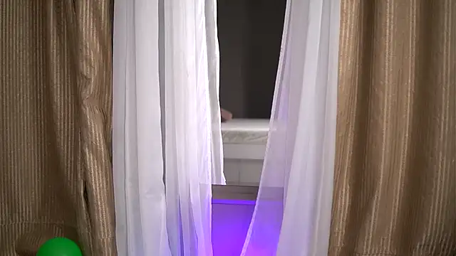 RobertaRosetti online show from December 23, 10:52 am