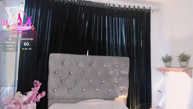 DaphneGlas online show from November 25, 12:51 pm