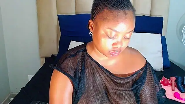 SEXYASSTINAXXX online show from March 16, 8:07 am