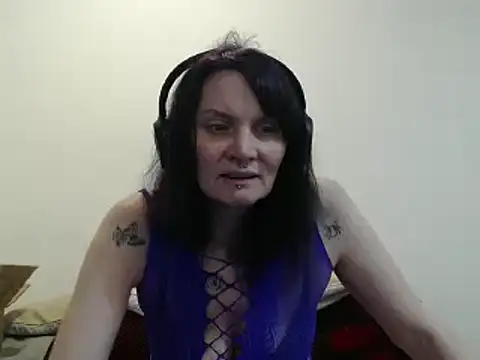 Hotmodel1984 online show from February 19, 7:02 pm