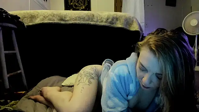 qtkayyzzxoxo online show from November 2, 3:10 am