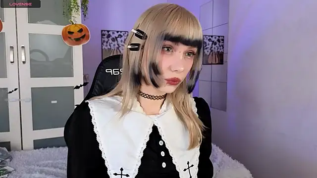 Cherry Bite online show from October 31, 10:14 pm