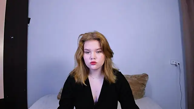 Snapshot of LaseyMoon chatting on September 21, 11:42 am LaseyMoon online show from September 21, 11:42 am