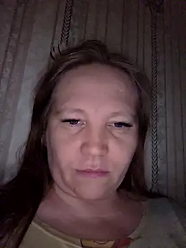 -Kathrine kit- online show from December 13, 8:15 pm