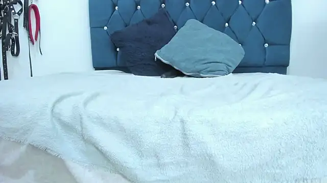 Nikol Twink online show from October 6, 10:54 am