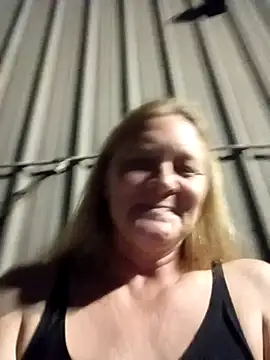 wetnwildforyou online show from November 26, 3:07 am