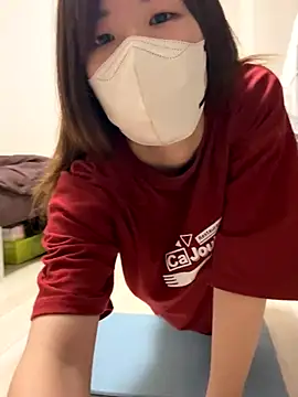 Snapshot of daiyo_kai_Gutara chatting on September 10, 12:05 pm daiyo kai Gutara online show from September 10, 12:05 pm