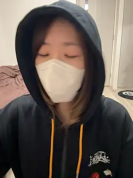 Snapshot of daiyo_kai_Gutara chatting on October 27, 1:06 pm daiyo kai Gutara online show from October 27, 1:06 pm