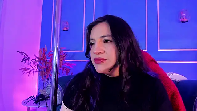 TaraTaylorr online show from January 14, 3:00 am