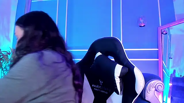 TaraTaylorr online show from November 28, 2:14 am