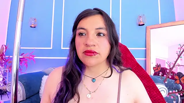 TaraTaylorr online show from June 3, 2:34 am