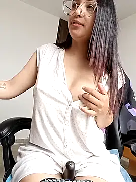 MiaStarts online show from May 27, 12:24 pm