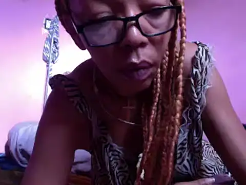 Ladyzee25 online show from February 22, 2:40 pm