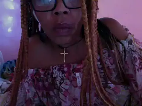 Ladyzee25 online show from March 4, 9:32 pm