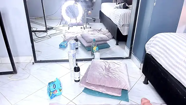 Melissa 23  online show from April 18, 11:56 am