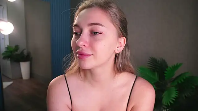 christie luv online show from October 2, 8:30 am