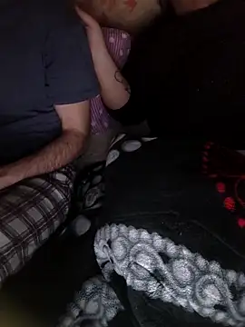 parejade225xh online show from March 6, 9:43 pm