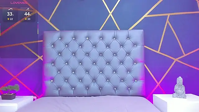 Lia Taylor1 online show from September 17, 7:34 pm