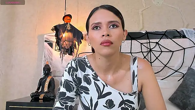 LiliJensen online show from October 23, 6:58 pm