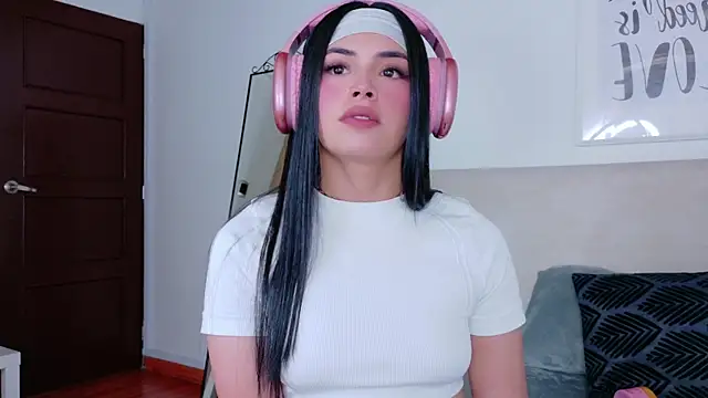 SaritaBratz online show from January 7, 8:56 pm