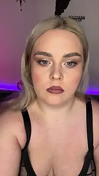 Snapshot of April_Vancee chatting on September 25, 3:11 pm April Vancee online show from September 25, 3:11 pm