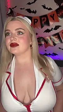 Snapshot of April_Vancee chatting on October 27, 3:29 pm April Vancee online show from October 27, 3:29 pm