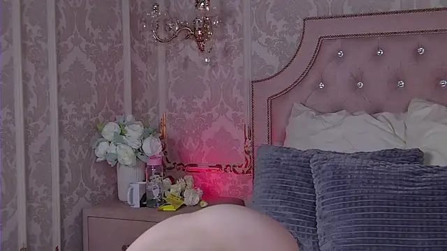HeatherSweet  online show from June 1, 8:10 pm