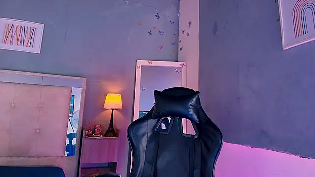 Emily Castillo 1 online show from July 8, 4:58 am