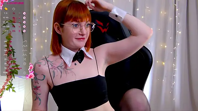 Ashley Nicks online show from October 10, 2:16 am