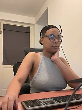 Melia Rayne online show from March 25, 10:29 am