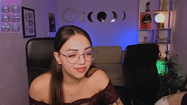 kiki swan online show from June 28, 7:42 pm