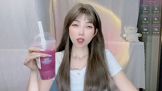 Evelyn-168 online show from October 7, 2:43 pm