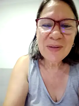 victoria wayne online show from April 2, 9:18 am