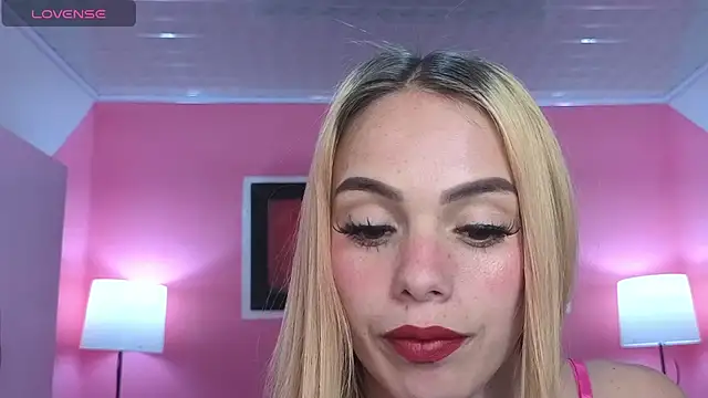 emma wockll t online show from July 8, 1:02 pm