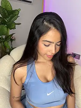  Emily Thompson  online show from October 24, 2:40 am