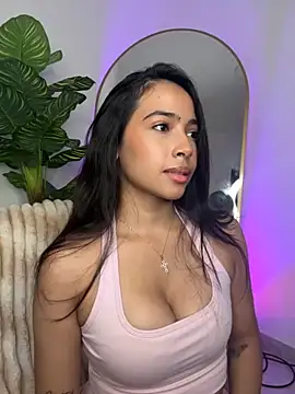  Emily Thompson  online show from October 22, 2:38 am