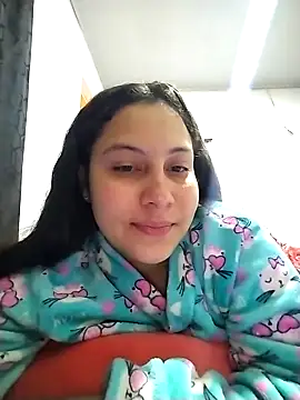 esmeralda jadees online show from February 17, 2:11 am