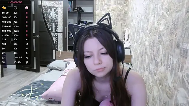 RendyDow online show from November 15, 8:37 am