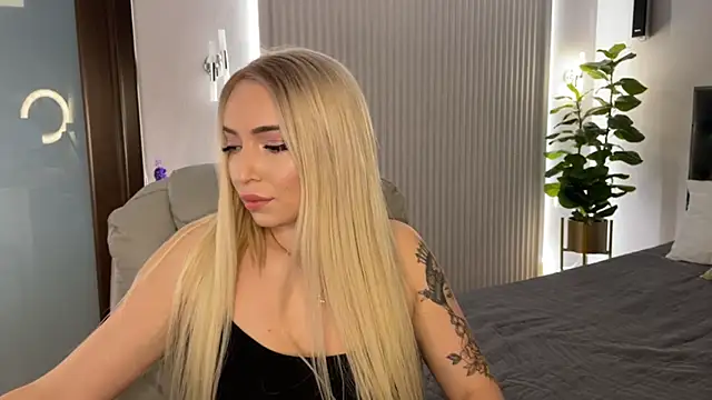 OhMyEmma online show from November 20, 2:12 am