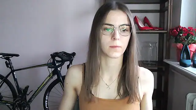 love megi online show from January 15, 2:23 pm