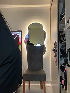 Snapshot of sofi_grisaless chatting on October 17, 11:52 pm sofi grisaless online show from October 17, 11:52 pm