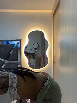 Snapshot of sofi_grisaless chatting on October 25, 11:55 pm sofi grisaless online show from October 25, 11:55 pm