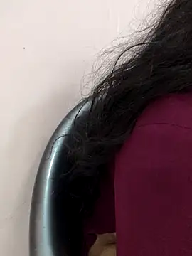 priya 00143 online show from December 4, 5:10 am