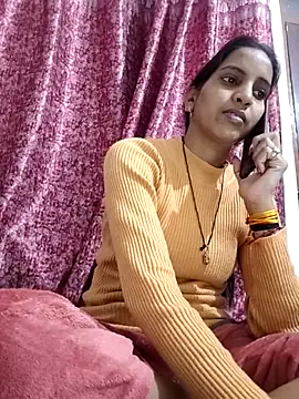 Hotty-Nidhi online show from February 3, 6:40 am