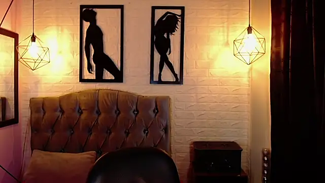 agatha rodriguez online show from March 8, 7:07 pm