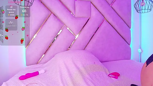 Kanela miller  online show from October 9, 12:20 pm