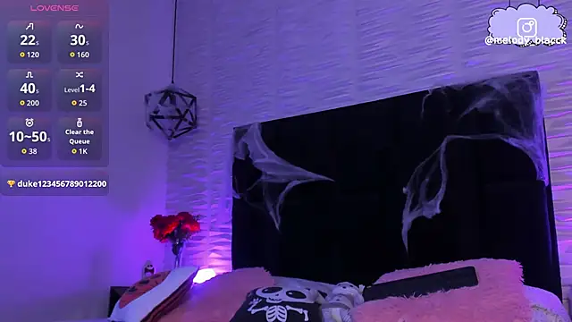 Melody Black  online show from October 29, 9:39 pm